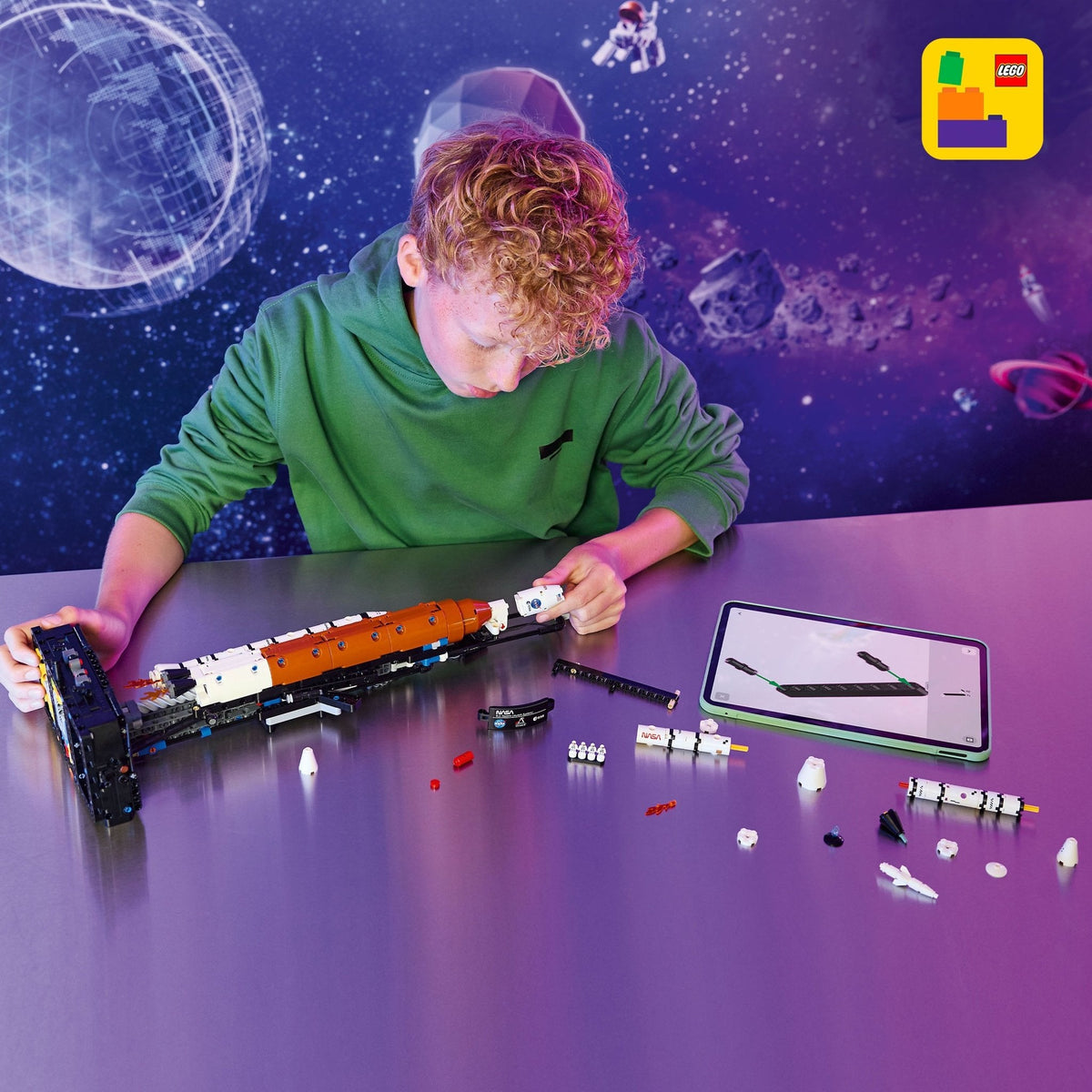 LEGO NASA Artemis Space Launch System Rocket 42221