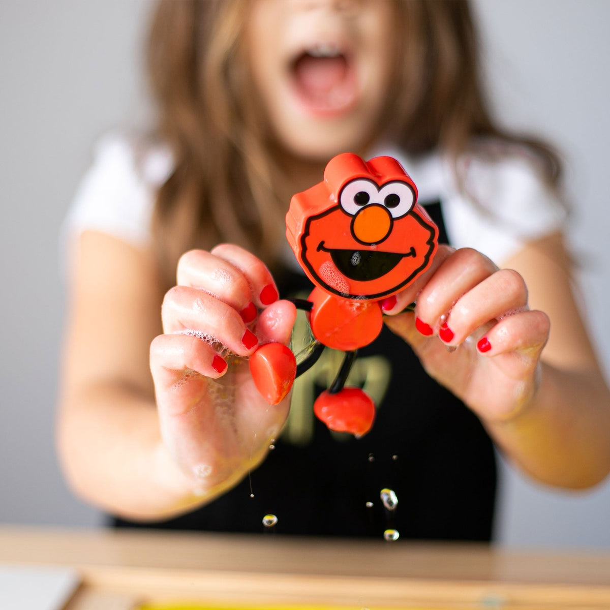 Glo Pals - Elmo ENGLISH ONLY