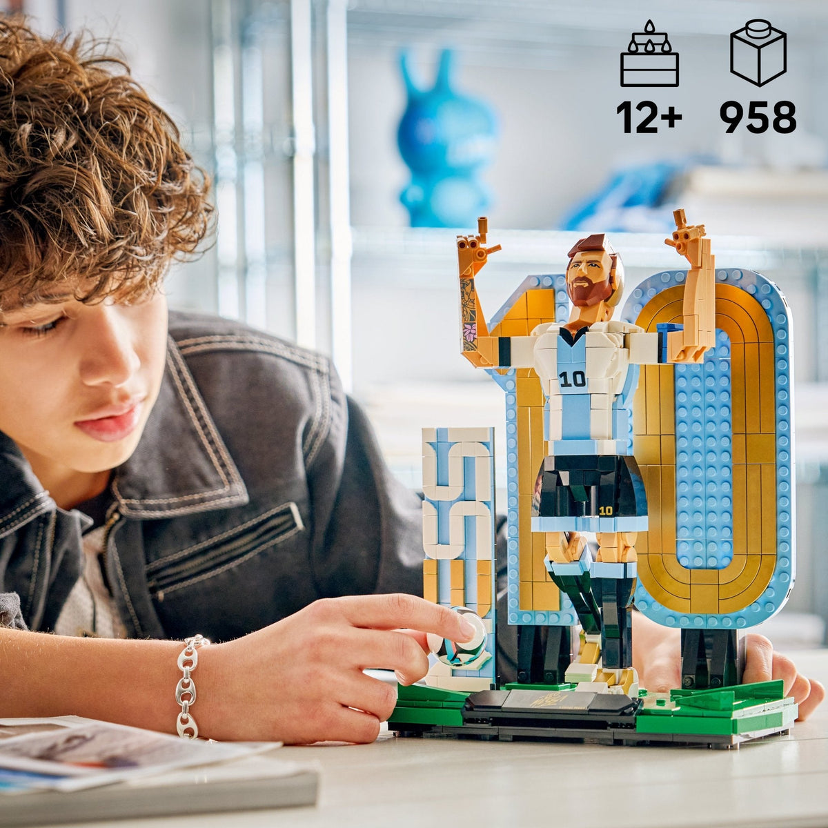 LEGO® Editions Lionel Messi – Soccer Legend 43015