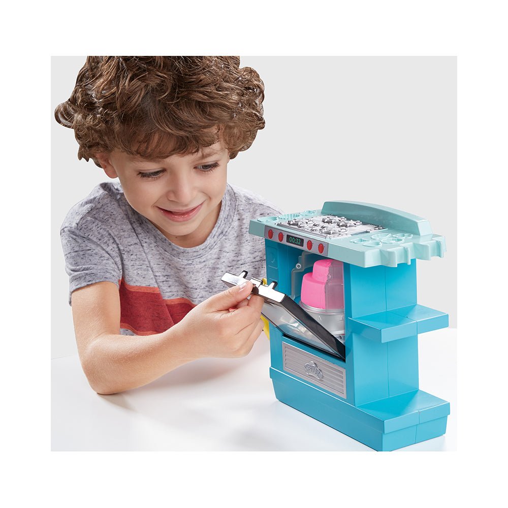 Play-Doh Kitchen Creations Cake Party Playset